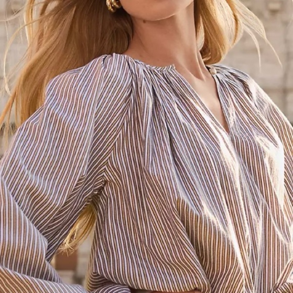 NWOT. LOFT Elegant Striped Blouse in Cream and Brown